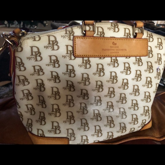 Dooney & Bourke Cream and Brown Shoulder Bag - Picture 5 of 5
